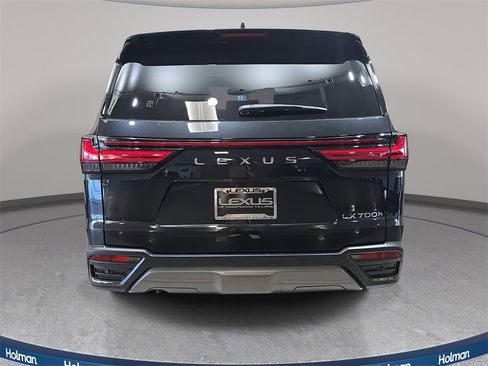 Certified 2025 Lexus LX 700h Luxury image 6