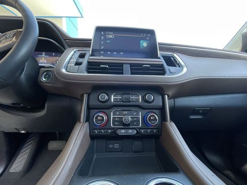 Certified 2024 Chevrolet Tahoe High Country w/ Advanced Technology Package image 35