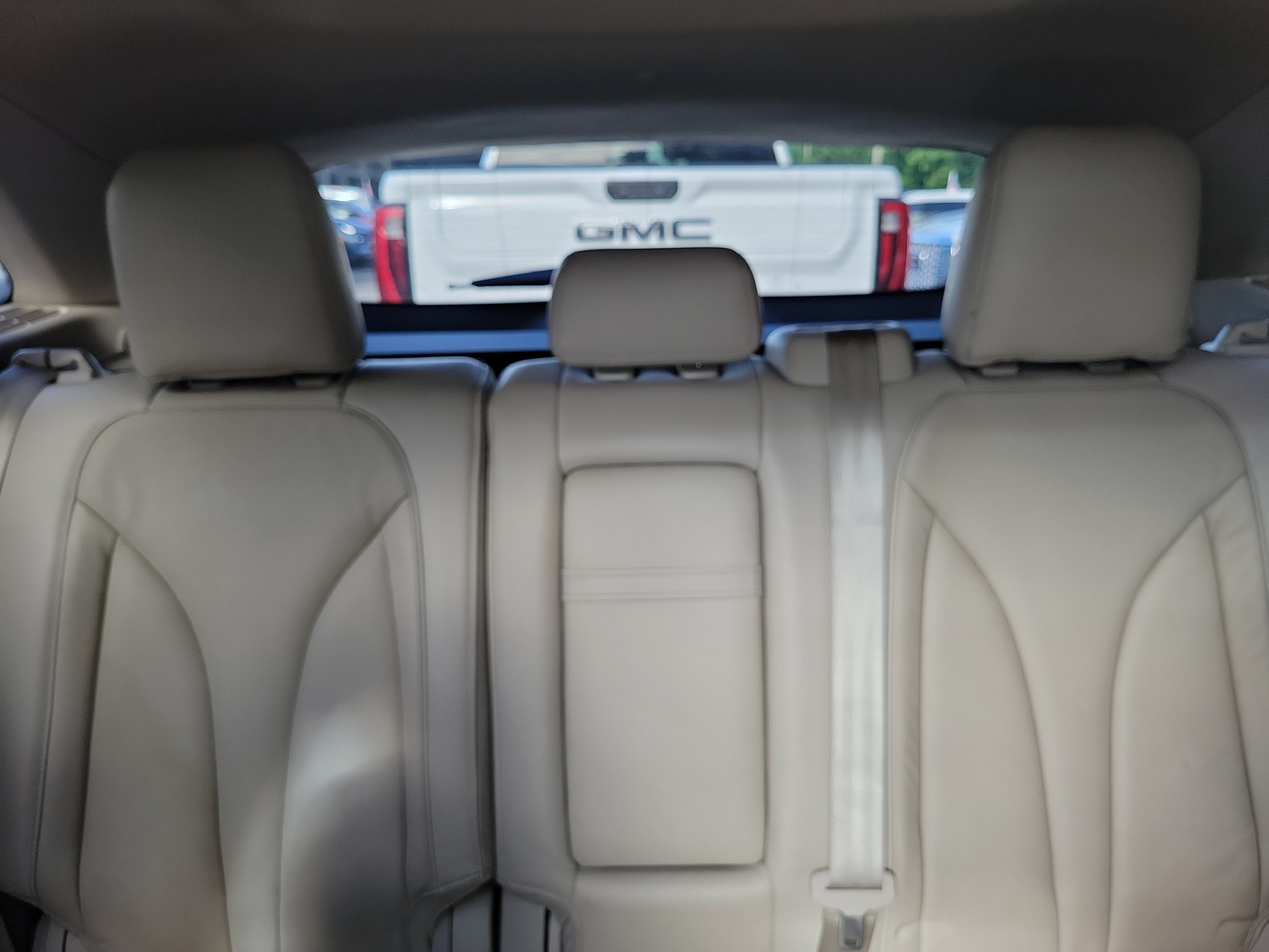 Used 2017 Lincoln MKC Reserve FWD image 17