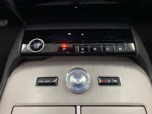 New 2026 Lincoln Navigator Premiere AWD/4WD image 33