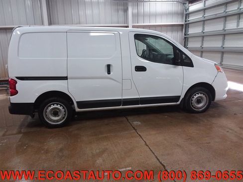 Used 2020 Nissan NV200 S image 3