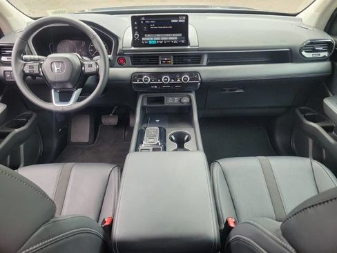 Certified 2025 Honda Pilot EX-L image 2