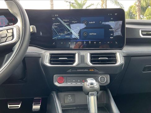 Used 2025 Ford Mustang GT Premium image 34