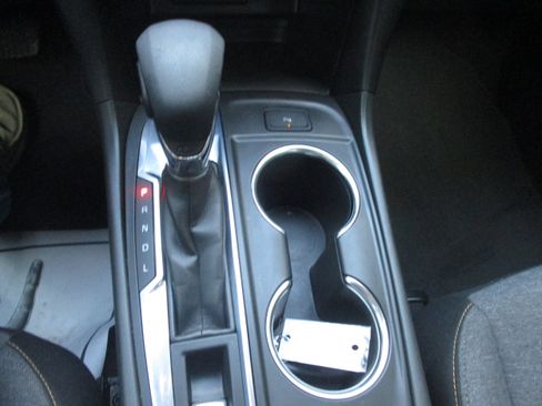 Used 2024 Chevrolet Equinox LT image 13