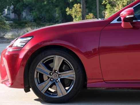 Used 2016 Lexus GS 200t image 22