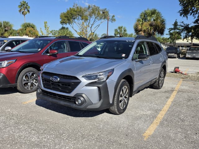 Certified 2023 Subaru Outback Premium AWD/4WD image 6