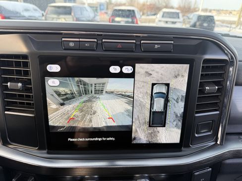 Used 2024 Ford F250 Lariat w/ Black Appearance Package image 24