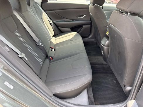 Used 2024 Hyundai Elantra SEL FWD image 26