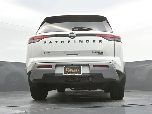 Used 2023 Nissan Pathfinder Platinum w/ Black Appearance Package AWD/4WD image 37