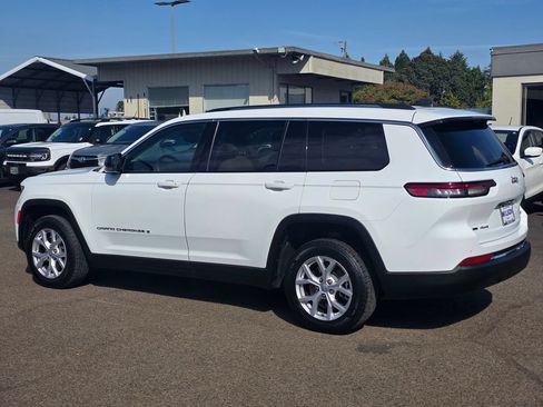 Used 2021 Jeep Grand Cherokee L Limited AWD/4WD image 28