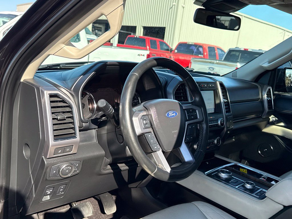 Used 2020 Ford Expedition Max Platinum AWD/4WD image 4
