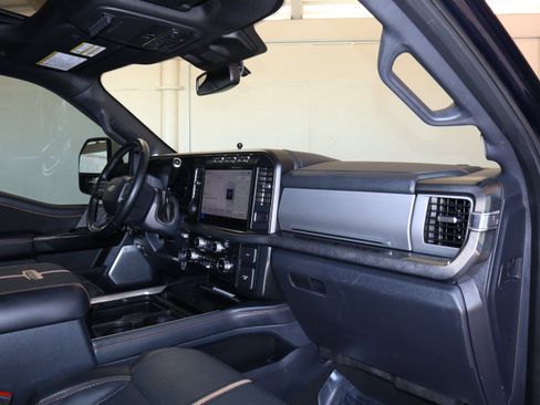Used 2024 Ford F350 Platinum w/ Tremor Off-Road Package AWD/4WD image 41