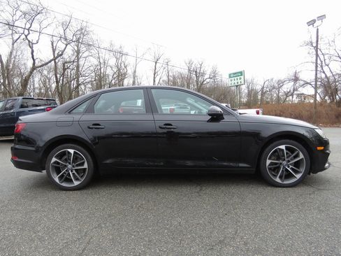Used 2019 Audi A4 2.0T Premium image 4