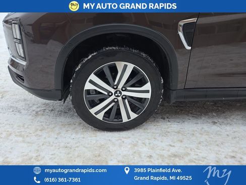 Used 2020 Mitsubishi Outlander Sport AWD image 34