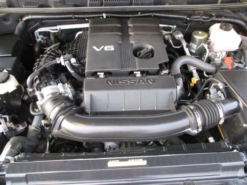 Used 2022 Nissan Frontier SV w/ Technology Package image 22