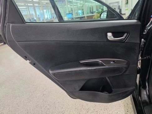 Used 2019 Kia Optima S FWD image 27