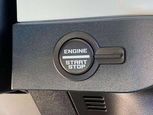 New 2026 Ford Bronco Heritage Edition AWD/4WD image 12