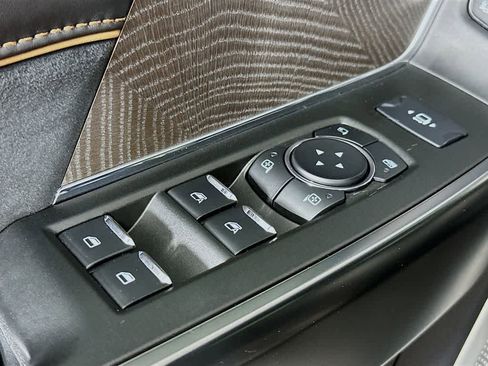 Certified 2024 Ford F250 Platinum w/ Tremor Off-Road Package image 29