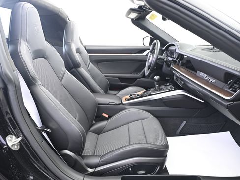Used 2022 Porsche 911 Targa 4S image 19