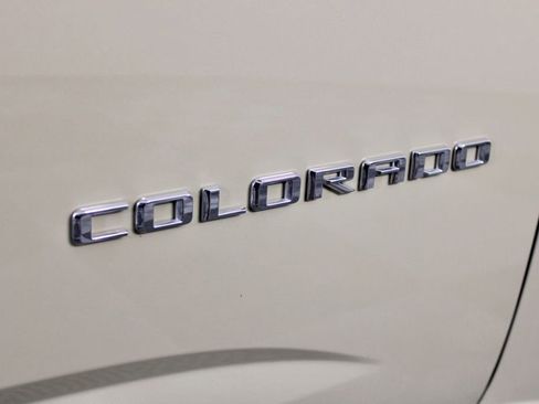 Used 2022 Chevrolet Colorado ZR2 AWD/4WD image 11