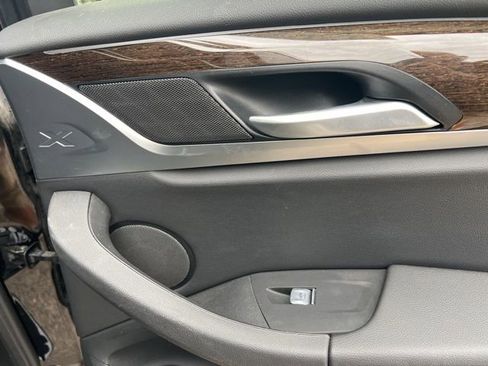 Used 2024 BMW X3 xDrive30i w/ Premium Package w/ZPA image 32