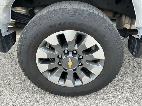 Used 2024 Chevrolet Silverado 2500 Custom w/ Custom Convenience Package AWD/4WD image 23