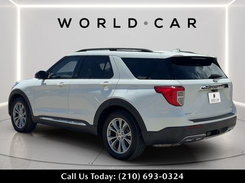 Used 2020 Ford Explorer XLT w/ Equipment Group 202A RWD image 5