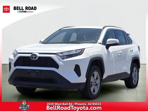 Used 2025 Toyota RAV4 XLE AWD/4WD image 1