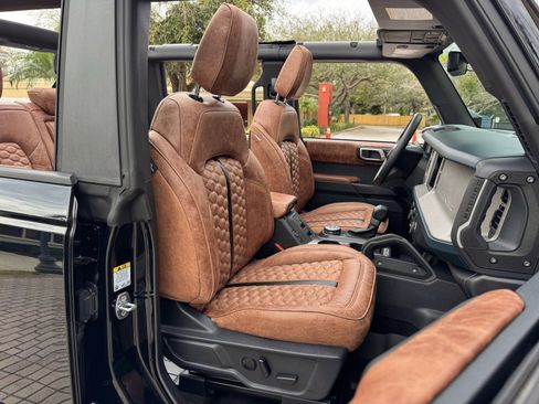 Used 2024 Ford Bronco Outer Banks AWD/4WD image 48