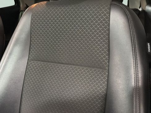 Used 2020 Buick Encore Preferred FWD image 18
