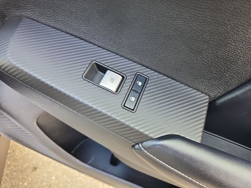 Used 2022 Mitsubishi Outlander SE image 36