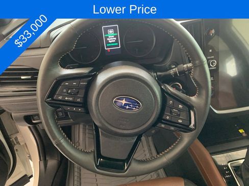 Used 2025 Subaru Forester Touring AWD/4WD image 3