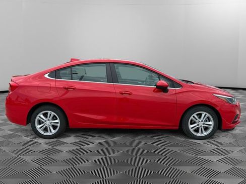 Used 2016 Chevrolet Cruze LT w/ Convenience Package FWD image 6