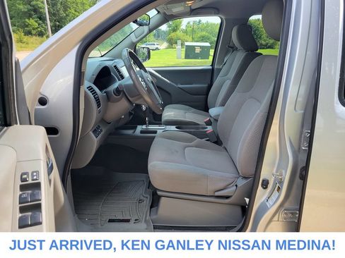 Used 2019 Nissan Frontier SV w/ Value Truck Package AWD/4WD image 14