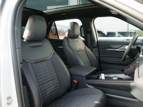 New 2026 Ford Explorer ST-Line w/ ST-Line Street Pack AWD/4WD image 45