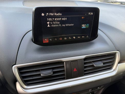 Used 2017 MAZDA MAZDA3 Touring image 12