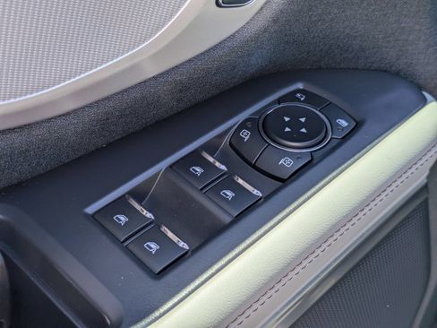 Certified 2025 Ford Expedition Active RWD image 11