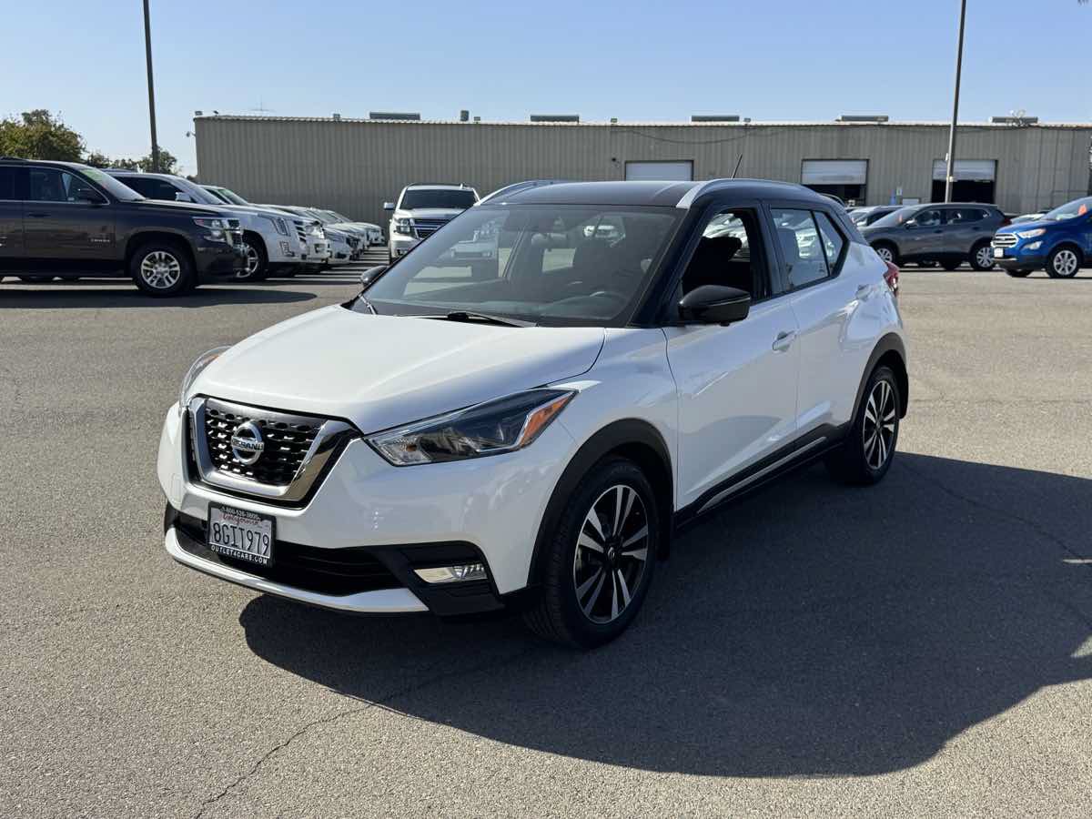 Used 2018 Nissan Kicks SR FWD image 5