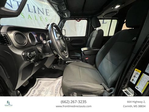 Used 2018 Jeep Wrangler Unlimited Sport AWD/4WD image 12