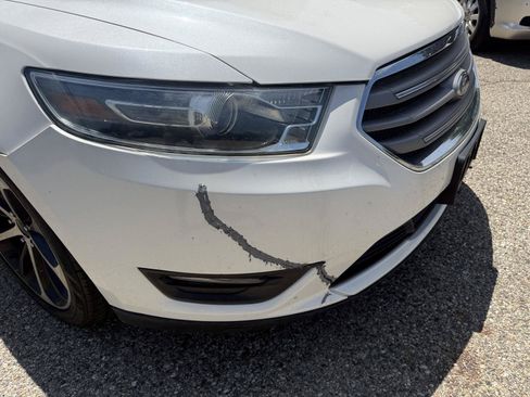 Used 2015 Ford Taurus SEL w/ Equipment Group 201A FWD image 7