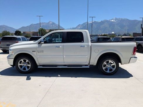 Used 2017 RAM 1500 Laramie AWD/4WD image 3