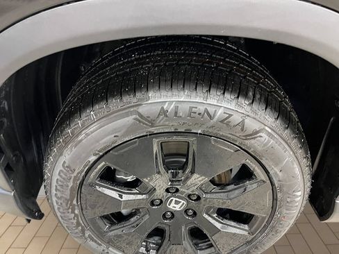 New 2026 Honda Pilot Black Edition image 11
