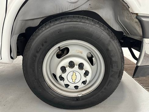 Used 2022 Chevrolet Express 3500 w/ Power Convenience Package image 45