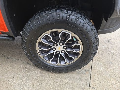 Used 2019 Chevrolet Colorado ZR2 image 35