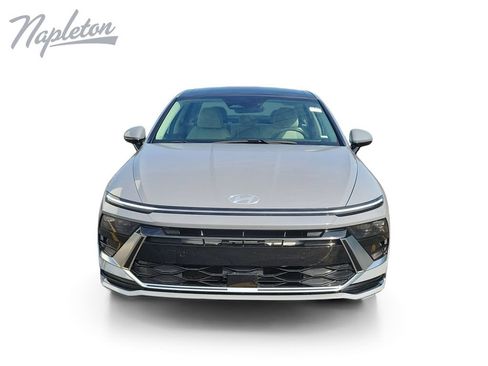 Used 2024 Hyundai Sonata SEL w/ Convenience Package FWD image 9