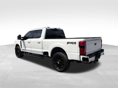 Used 2025 Ford F250 Lariat w/ Black Appearance Package AWD/4WD image 16