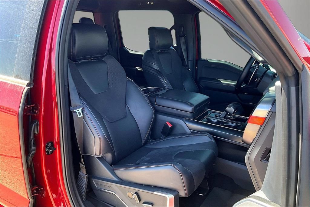 Used 2025 Ford F150 Raptor AWD/4WD image 30