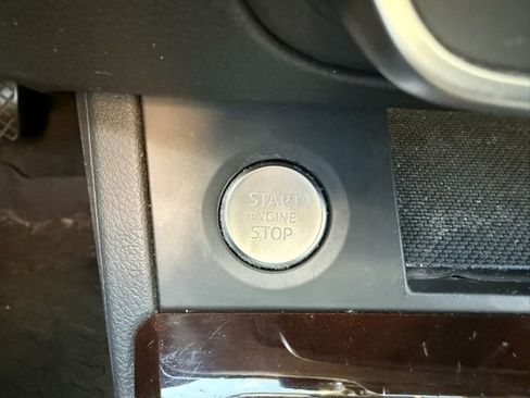 Used 2018 Audi Q5 2.0T Premium image 21