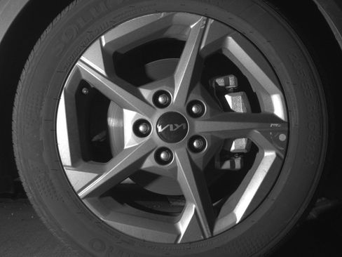 Used 2025 Kia K4 LXS image 13