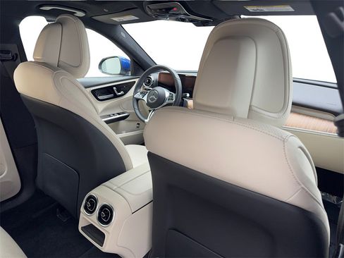 Used 2023 Mercedes-Benz C 300 C 300 NAV,CAM,PANO,HTD STS,BLI image 40